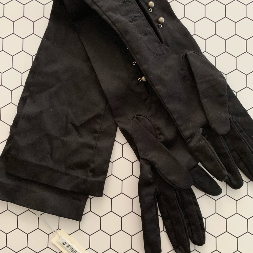 Bk evening gloves